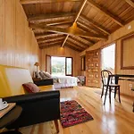 Renovated Wine Press House - With Pool * Porto de Mós