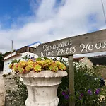 Renovated Wine Press House - With Pool Holiday home *