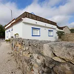 Renovated Wine Press House - With Pool * Porto de Mos (Leiria)