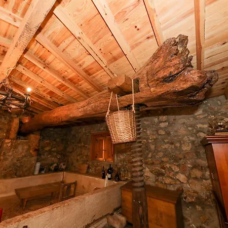 Holiday home Renovated Wine Press House - With Pool